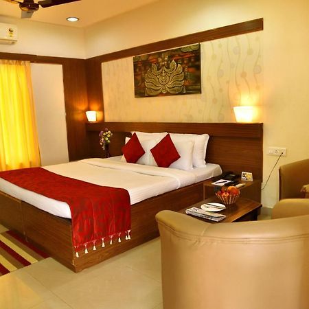 Kstdc Hotel Mayura Bhuvaneshwari Kamalapur 함피 외부 사진