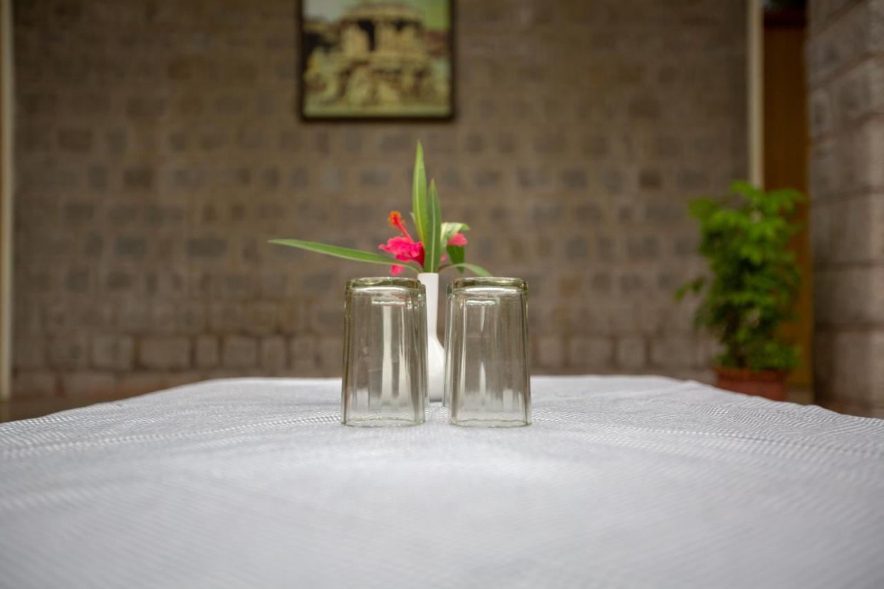 Kstdc Hotel Mayura Bhuvaneshwari Kamalapur 함피 외부 사진