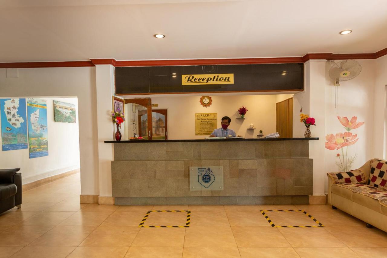 Kstdc Hotel Mayura Bhuvaneshwari Kamalapur 함피 외부 사진
