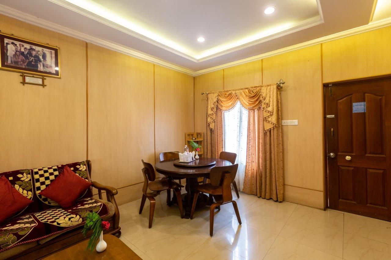 Kstdc Hotel Mayura Bhuvaneshwari Kamalapur 함피 외부 사진