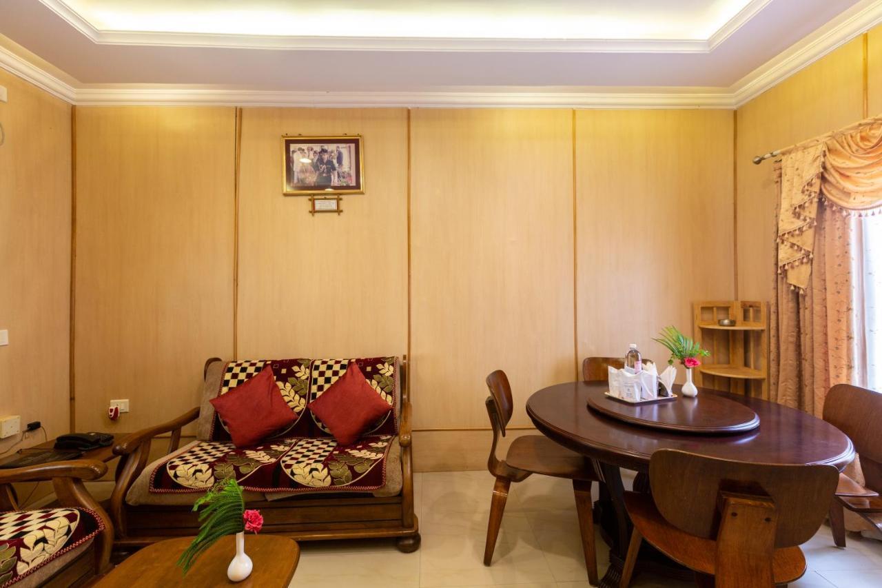Kstdc Hotel Mayura Bhuvaneshwari Kamalapur 함피 외부 사진