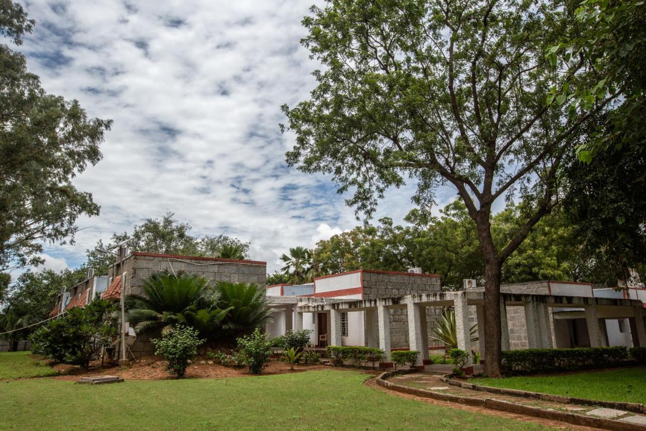 Kstdc Hotel Mayura Bhuvaneshwari Kamalapur 함피 외부 사진