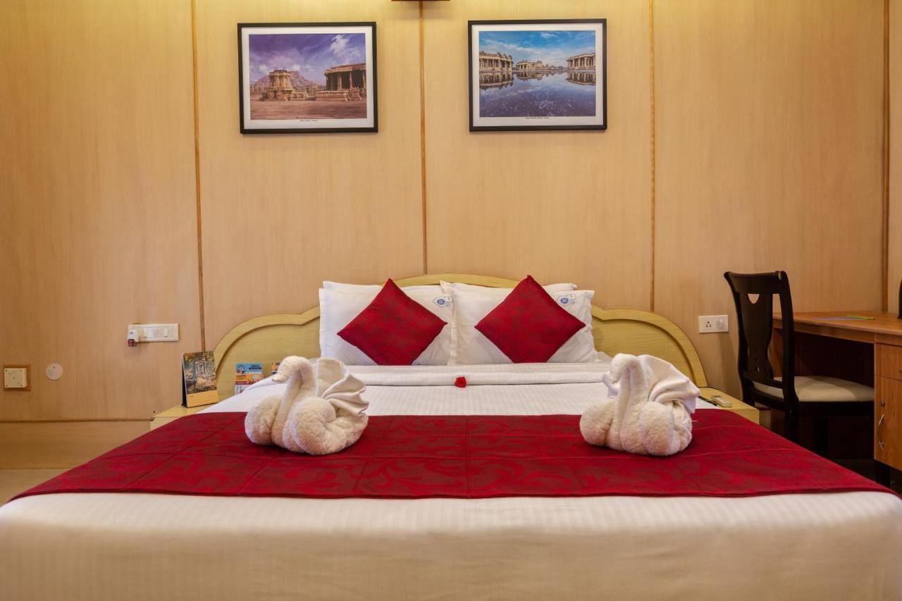 Kstdc Hotel Mayura Bhuvaneshwari Kamalapur 함피 외부 사진