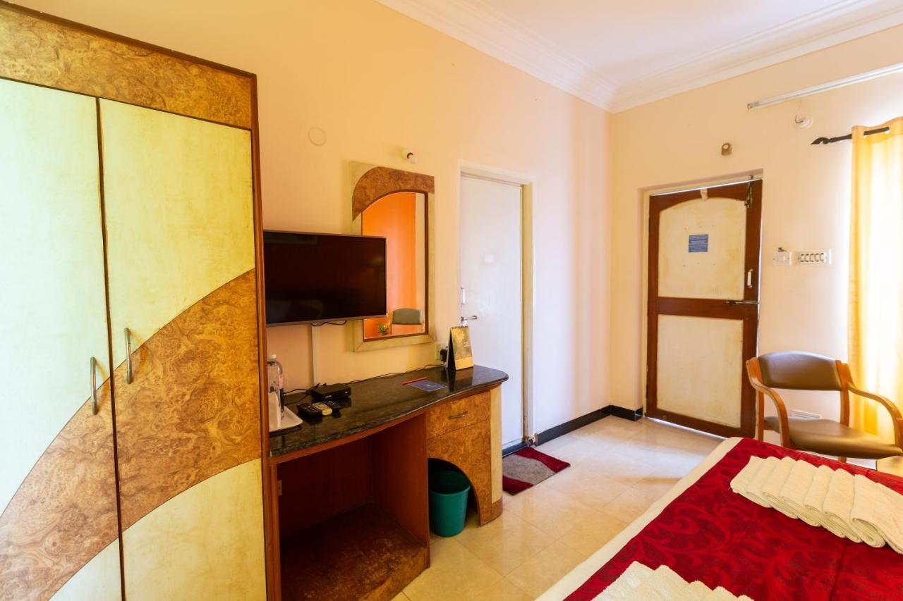 Kstdc Hotel Mayura Bhuvaneshwari Kamalapur 함피 외부 사진