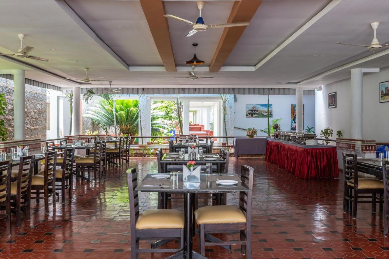 Kstdc Hotel Mayura Bhuvaneshwari Kamalapur 함피 외부 사진