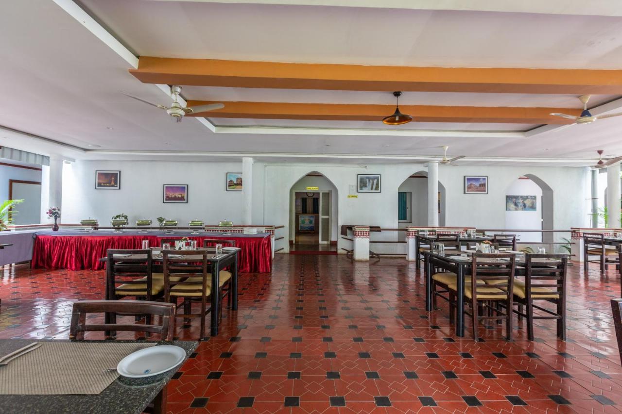 Kstdc Hotel Mayura Bhuvaneshwari Kamalapur 함피 외부 사진