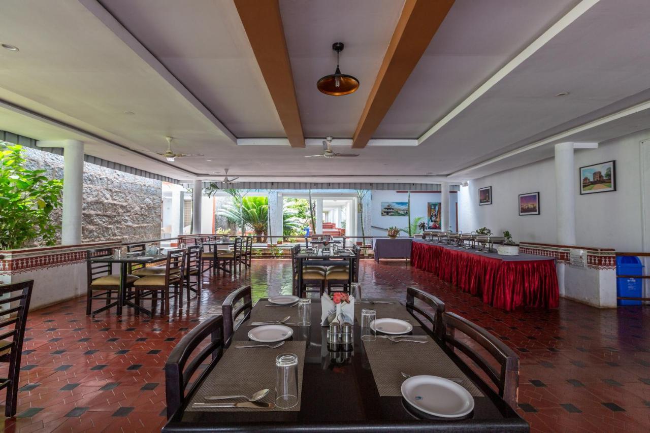 Kstdc Hotel Mayura Bhuvaneshwari Kamalapur 함피 외부 사진