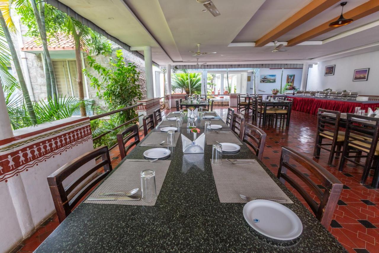 Kstdc Hotel Mayura Bhuvaneshwari Kamalapur 함피 외부 사진
