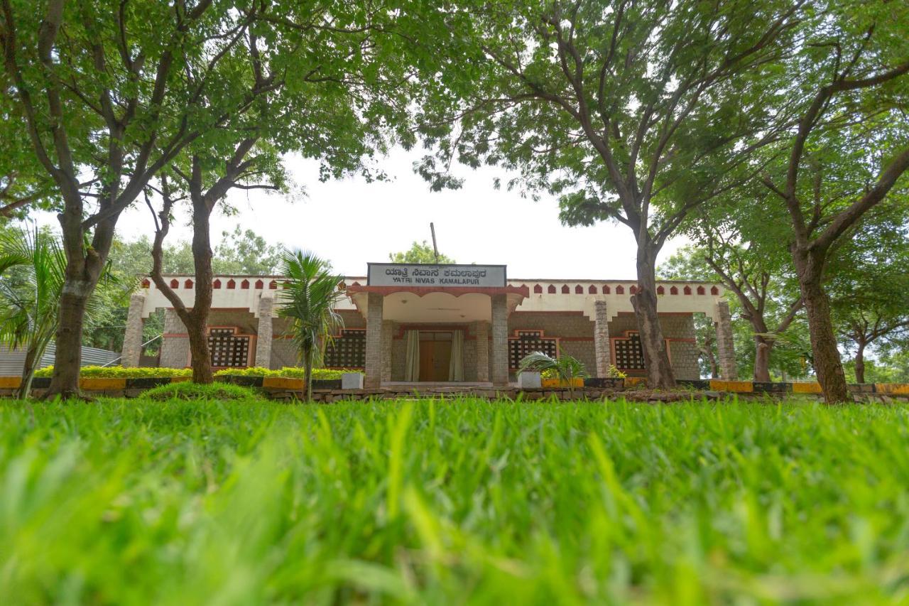 Kstdc Hotel Mayura Bhuvaneshwari Kamalapur 함피 외부 사진
