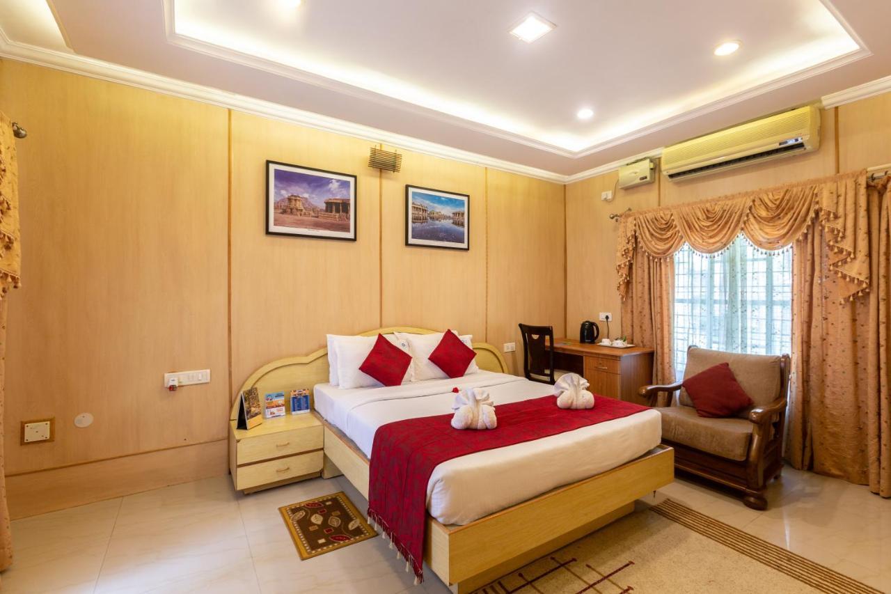 Kstdc Hotel Mayura Bhuvaneshwari Kamalapur 함피 외부 사진