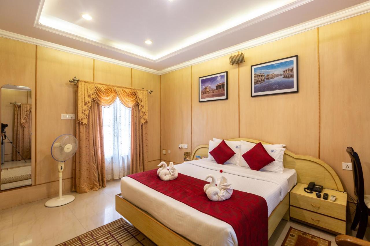 Kstdc Hotel Mayura Bhuvaneshwari Kamalapur 함피 외부 사진
