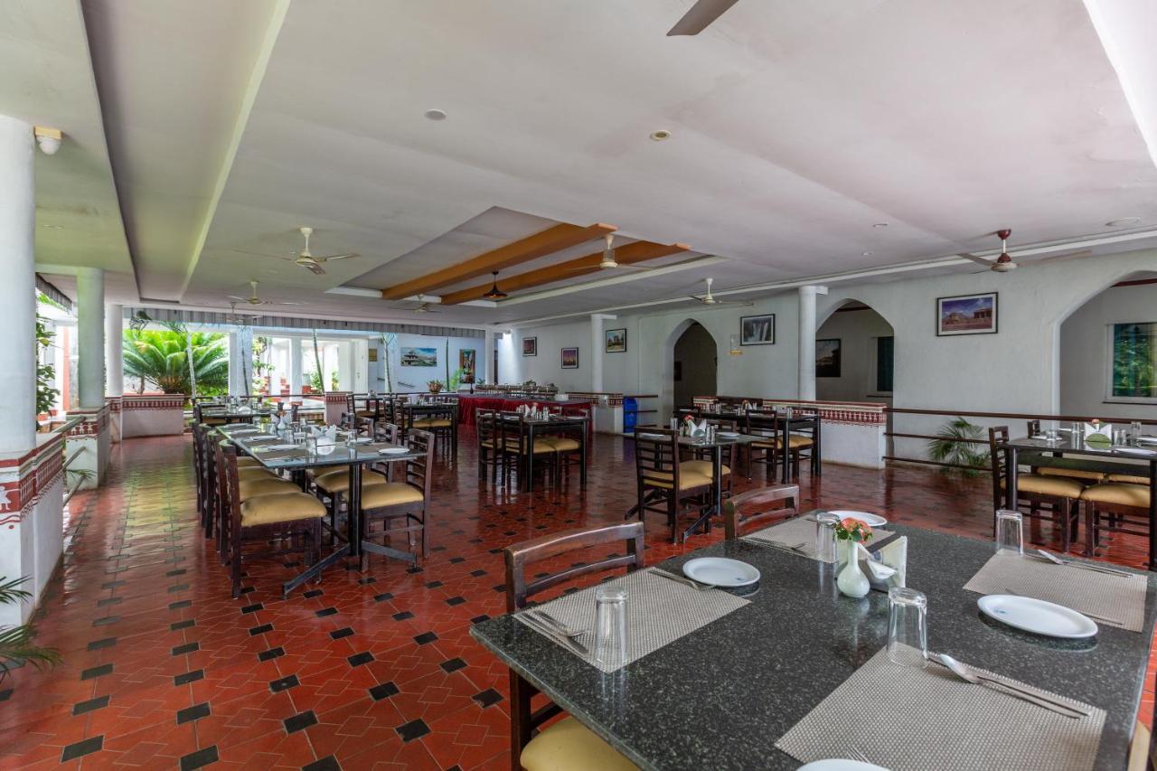 Kstdc Hotel Mayura Bhuvaneshwari Kamalapur 함피 외부 사진