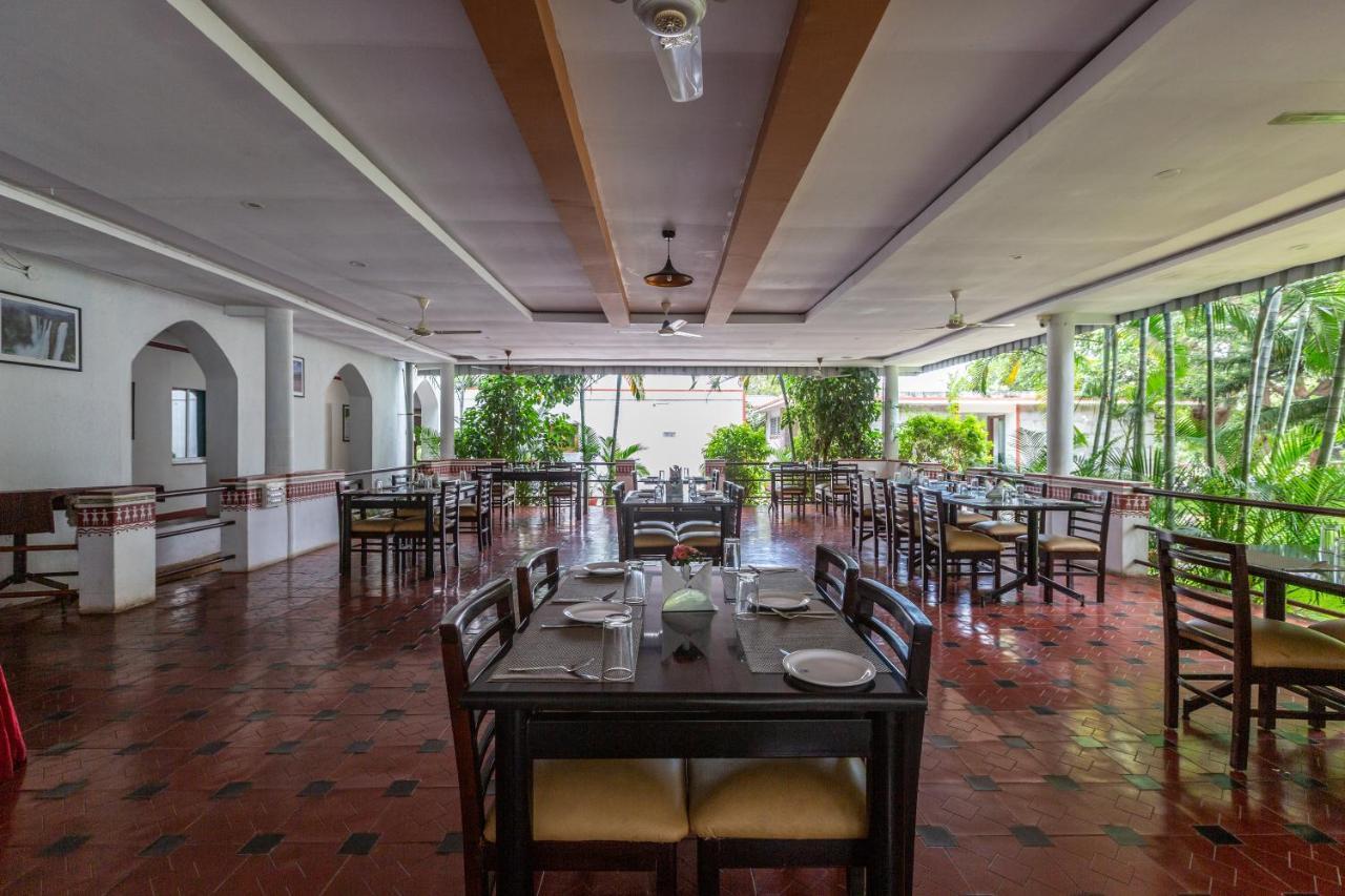 Kstdc Hotel Mayura Bhuvaneshwari Kamalapur 함피 외부 사진