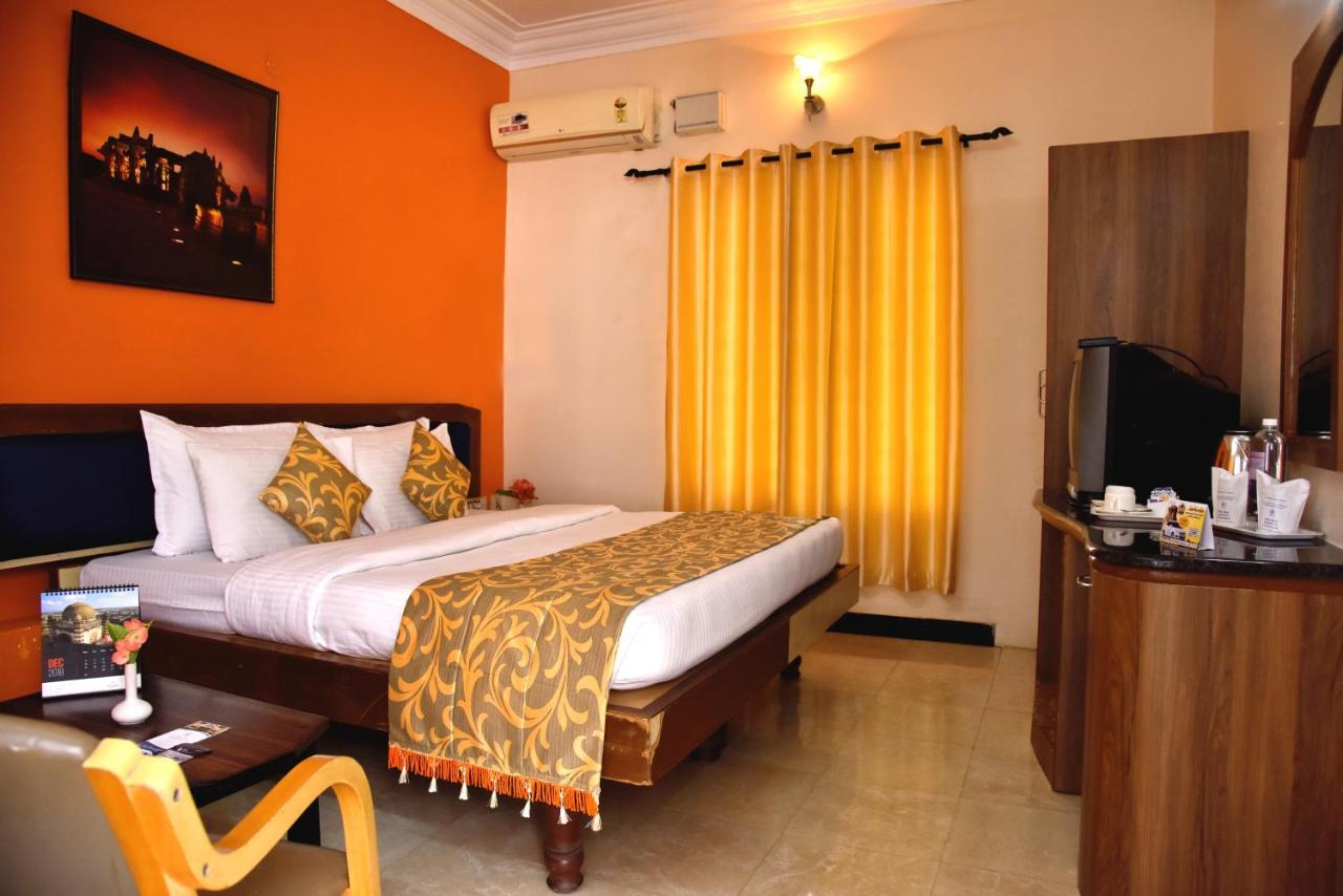 Kstdc Hotel Mayura Bhuvaneshwari Kamalapur 함피 외부 사진