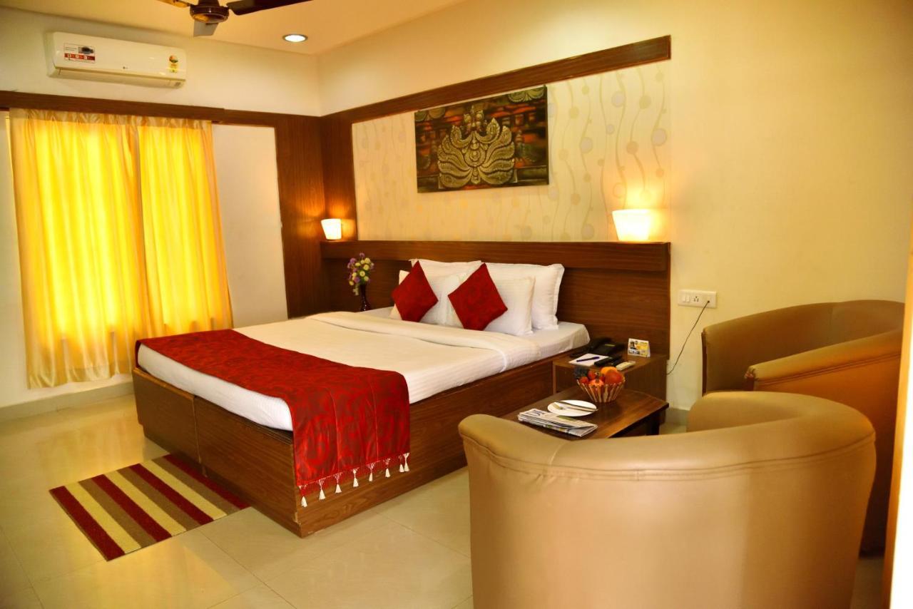 Kstdc Hotel Mayura Bhuvaneshwari Kamalapur 함피 외부 사진
